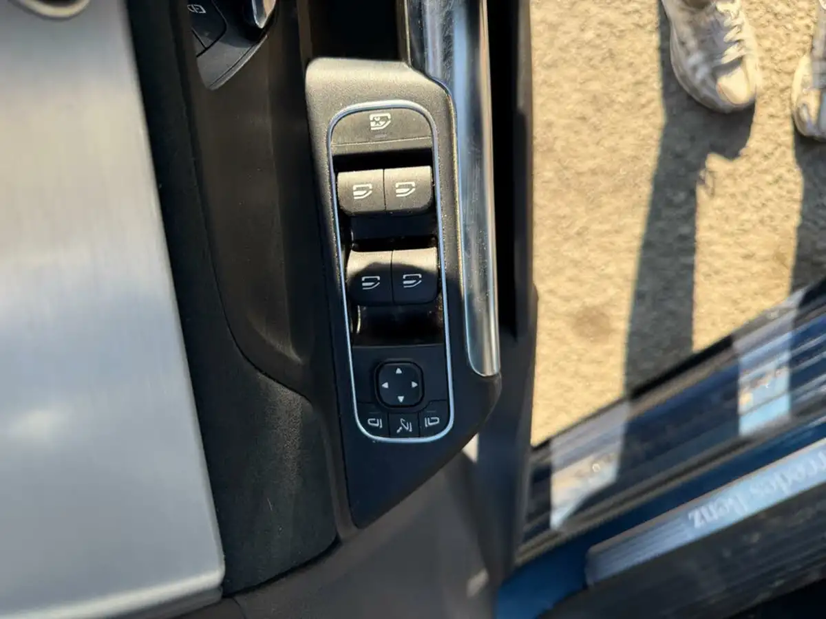 2022-mercedes-benz-b-class-13-b200-amg-line-premium-plus-edition-big-26