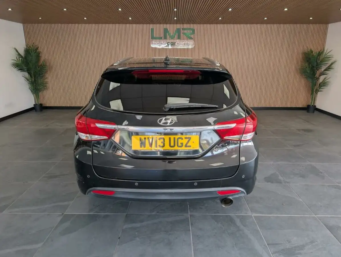 2013-hyundai-i40-17td-premium-17crdi-134bhp-estate-5d-big-6
