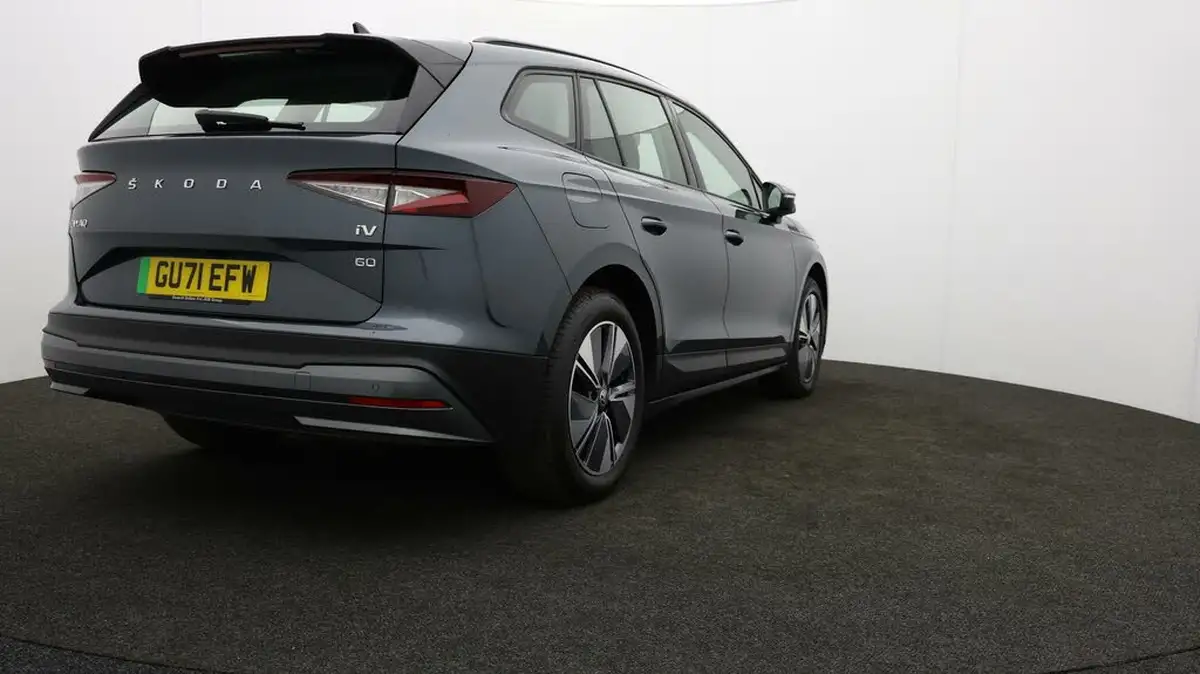 2022-skoda-enyaq-e-60-big-75