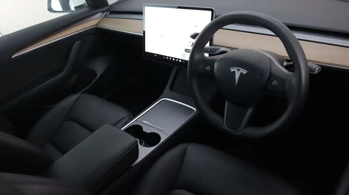 2021-tesla-model-3-e-long-range-4x4-big-9