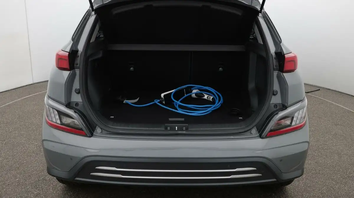 2022-hyundai-kona-e-ultimate-big-17