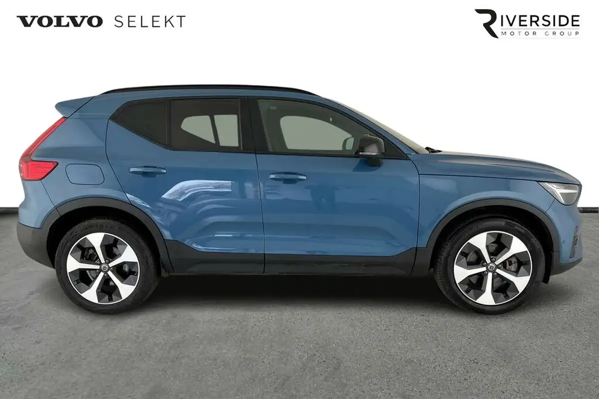 2024-volvo-xc40-20-b4-plus-big-3