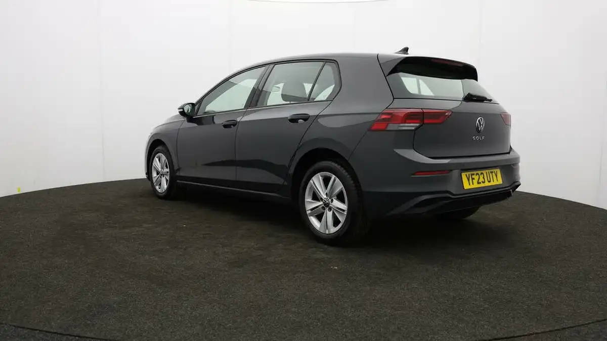 2023-volkswagen-golf-15-tsi-life-130ps-hatchback-big-74