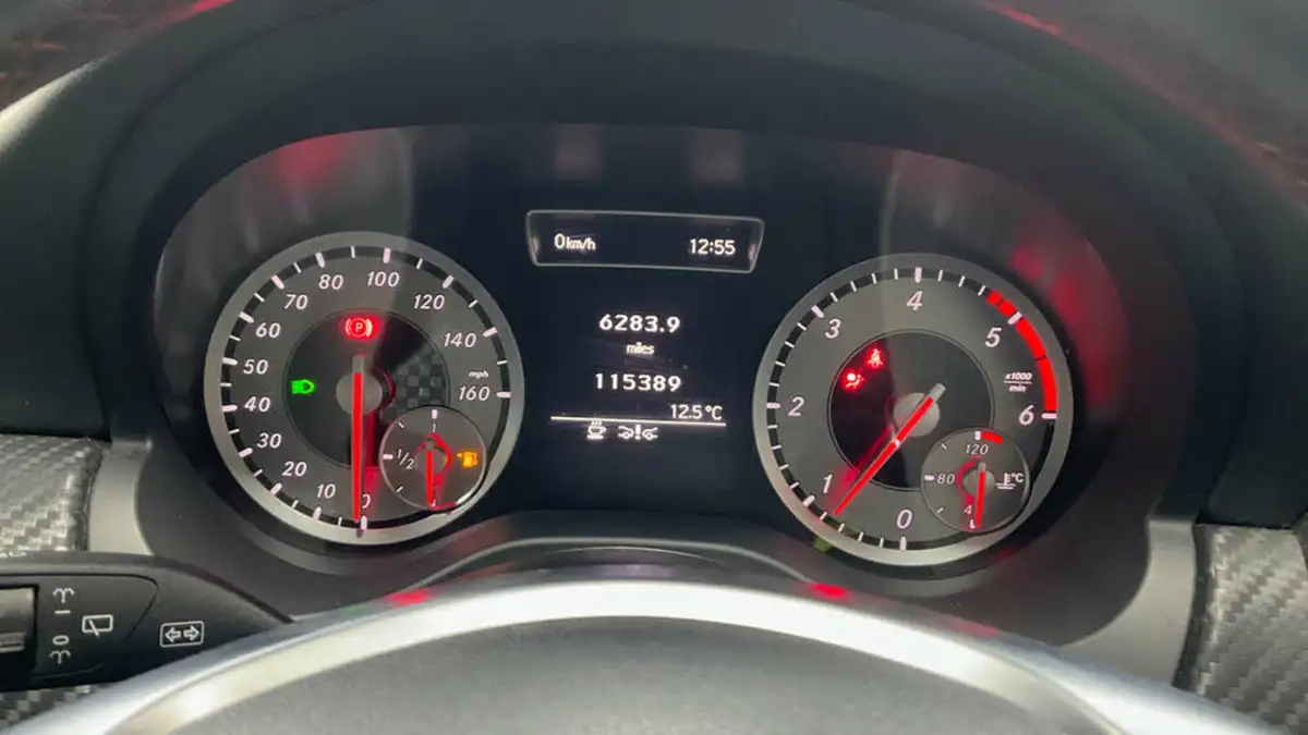 2013-mercedes-benz-a-class-18-cdi-a200-amg-sport-136ps-blue-f-big-9