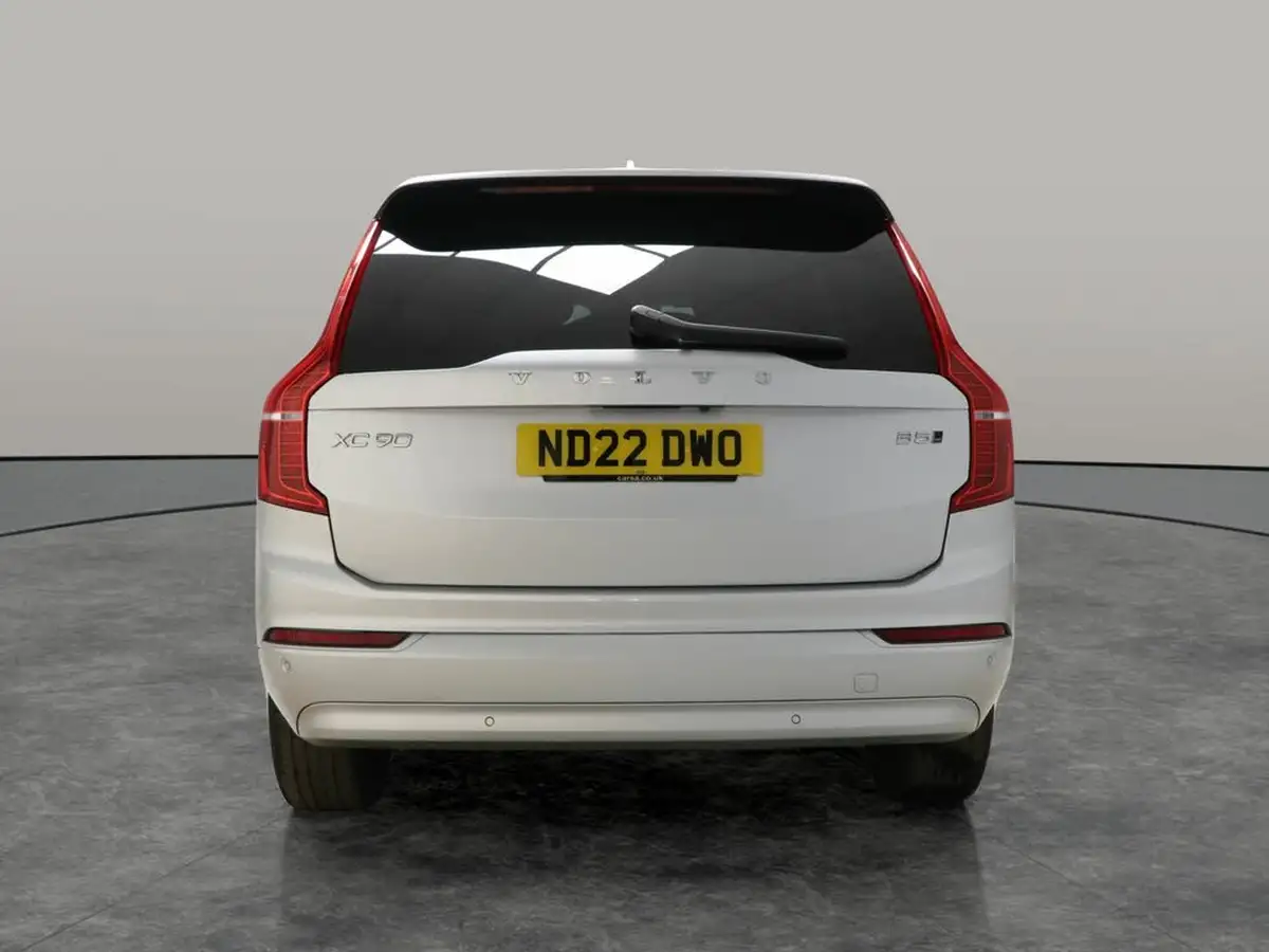 2022-volvo-xc90-20-b5-momentum-big-13