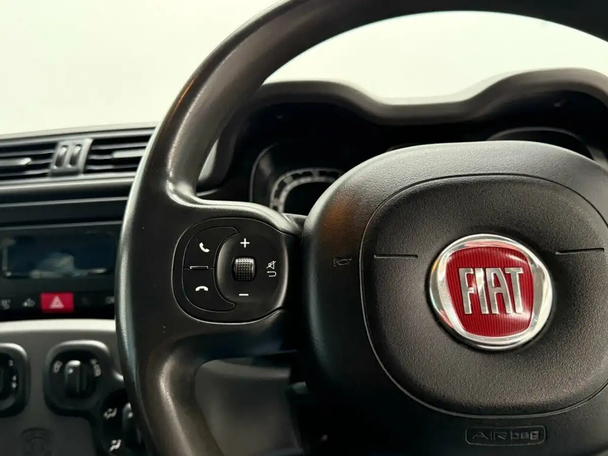 2015-fiat-panda-12-easy-big-16
