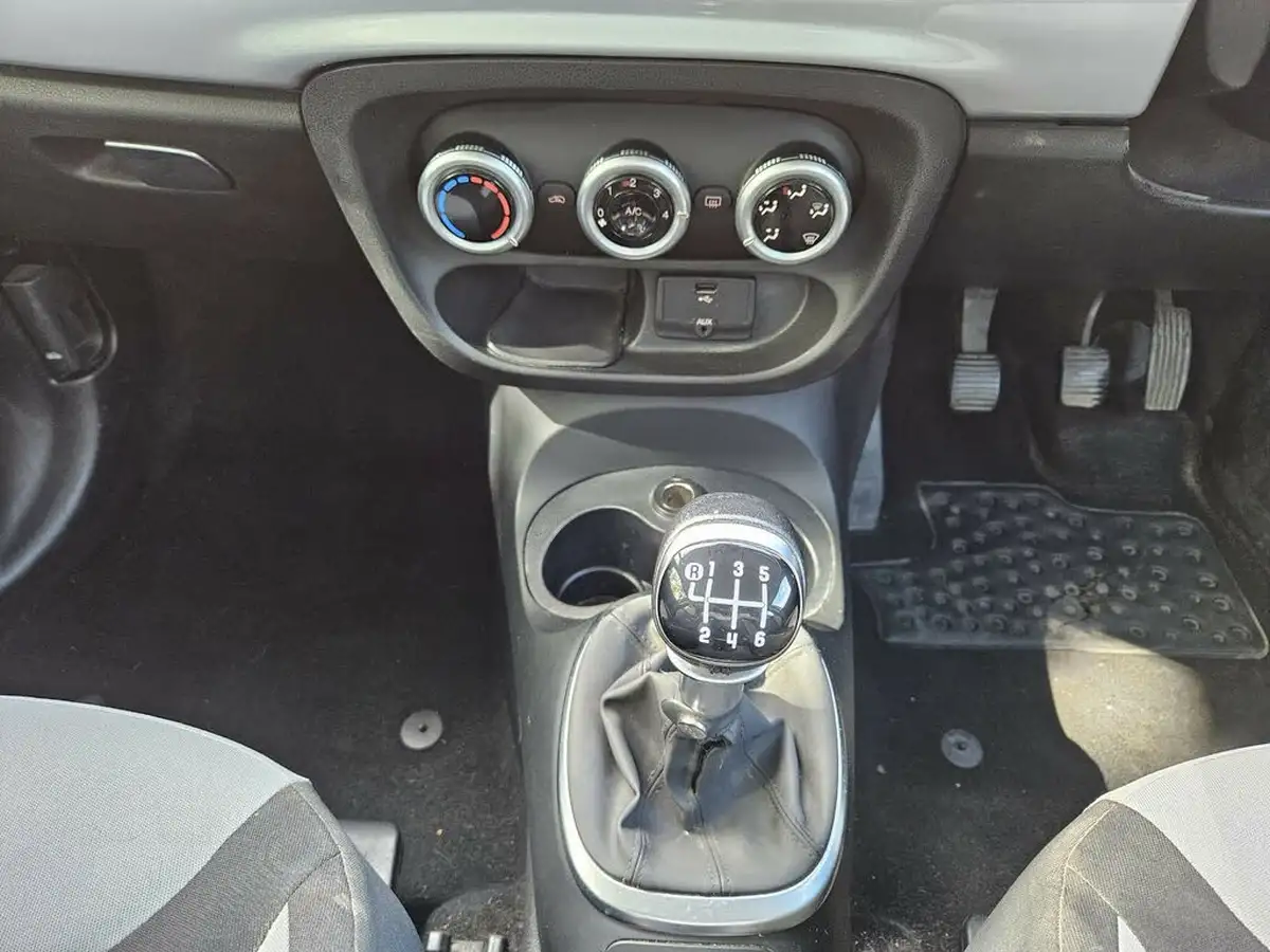 2014-fiat-500l-16td-pop-star-105bhp-ss-big-14