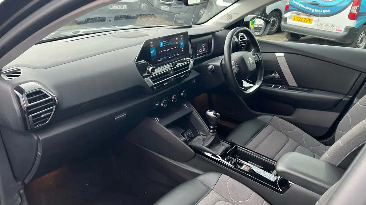2021-citroen-c4-12-puretech-shine-130ps-big-11