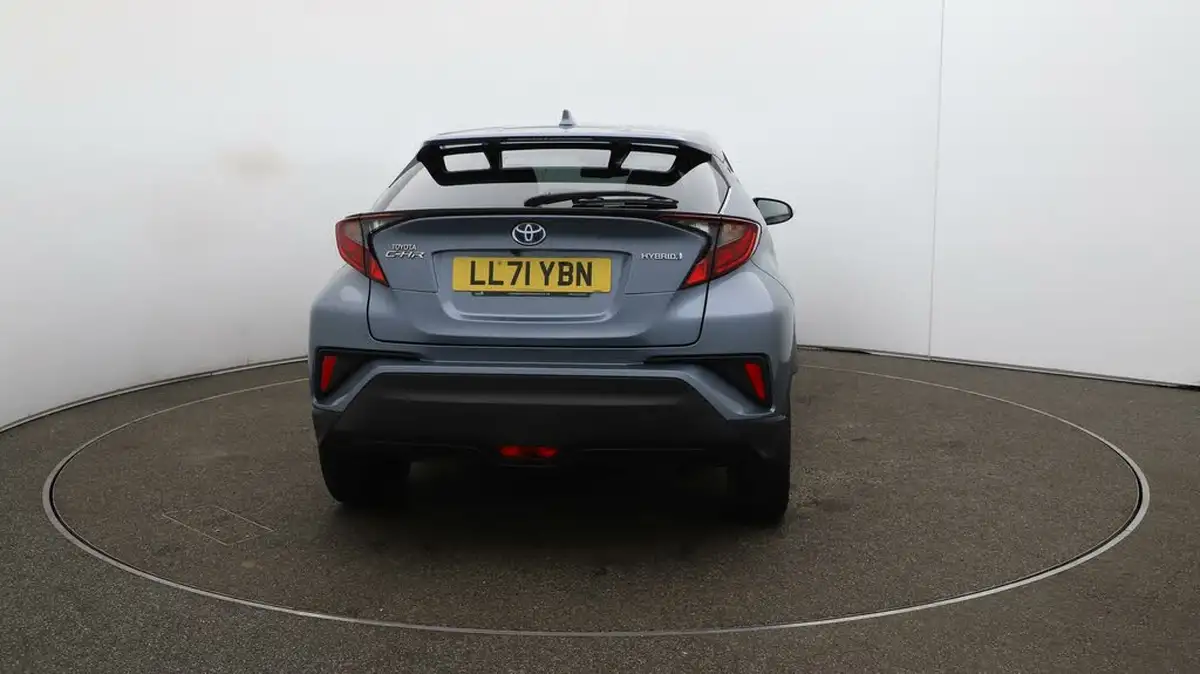 2022-toyota-c-hr-18-vvt-i-design-big-5