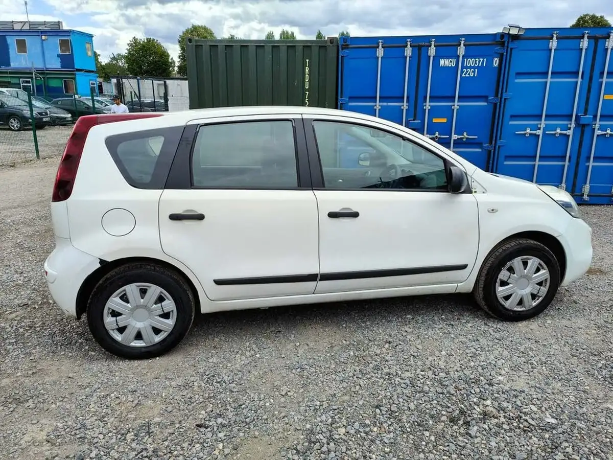 2010-nissan-note-14-visia-16v-ac-big-15