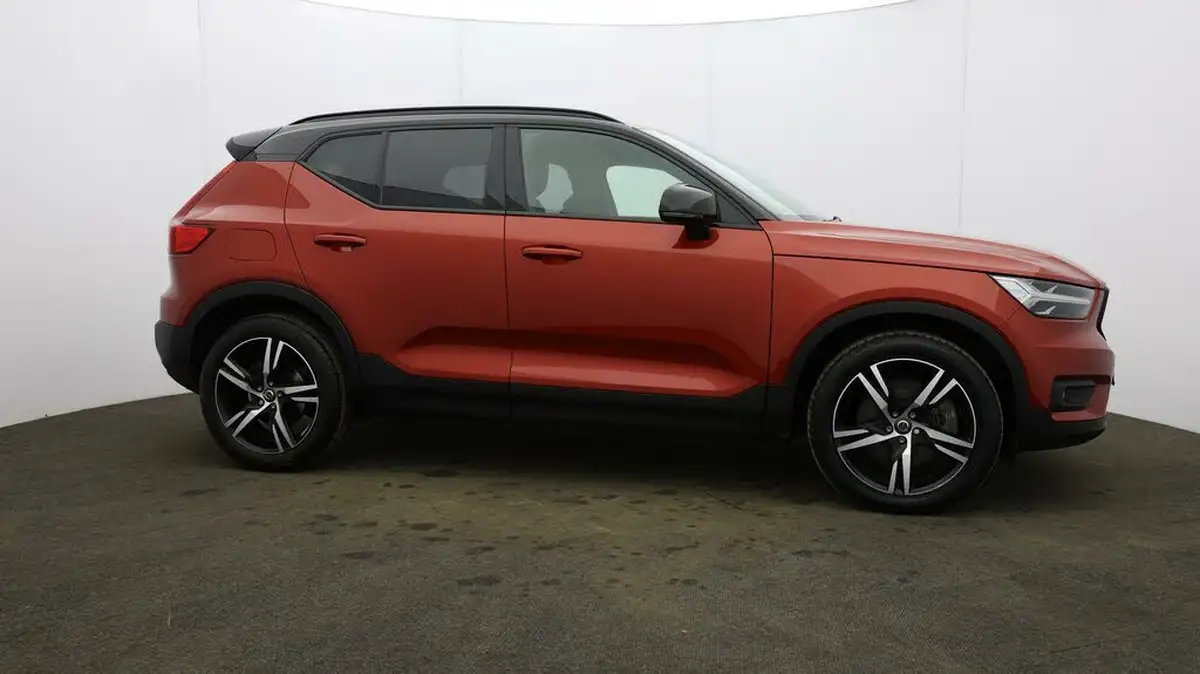 2021-volvo-xc40-15-t5-r-design-262bhp-big-7