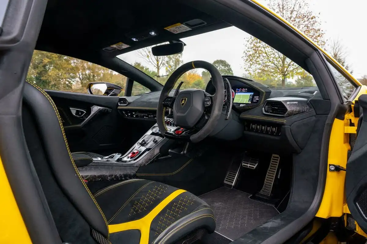2018-lamborghini-huracan-52-performante-coupe-big-57