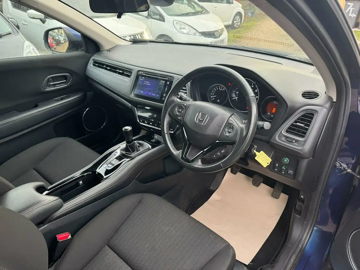 2016-honda-hr-v-15-i-vtec-se-big-16