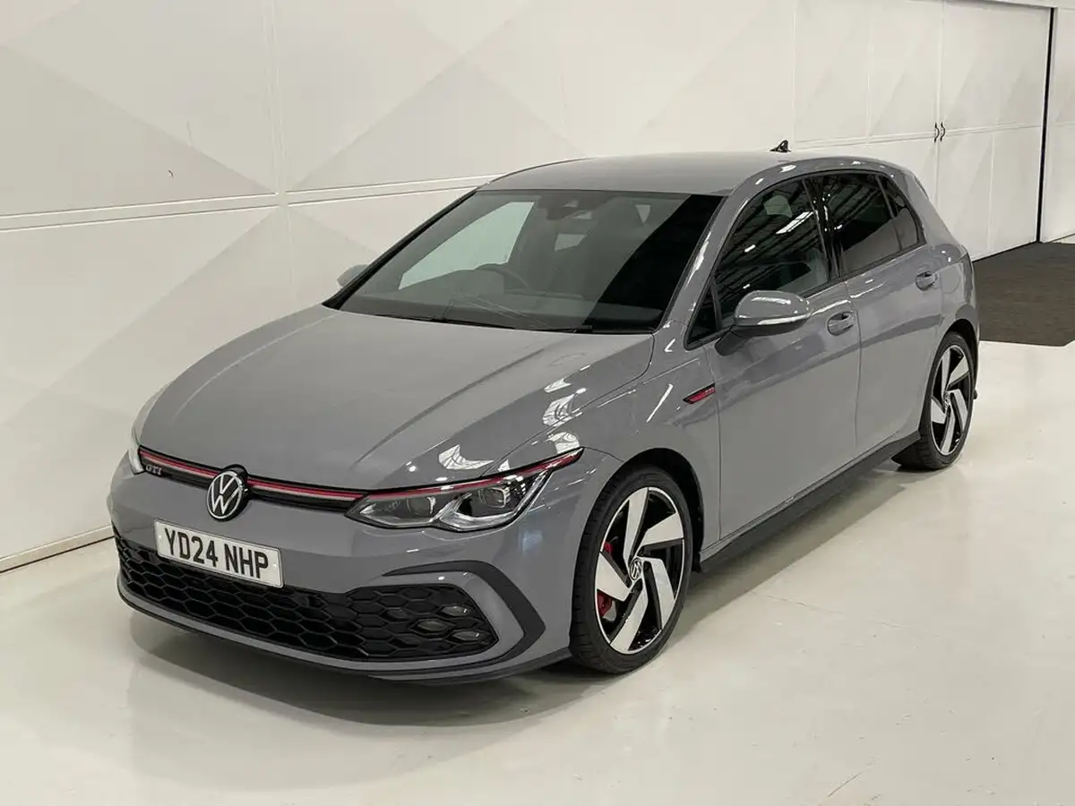 2024-volkswagen-golf-20-tsi-gti-245ps-big-5