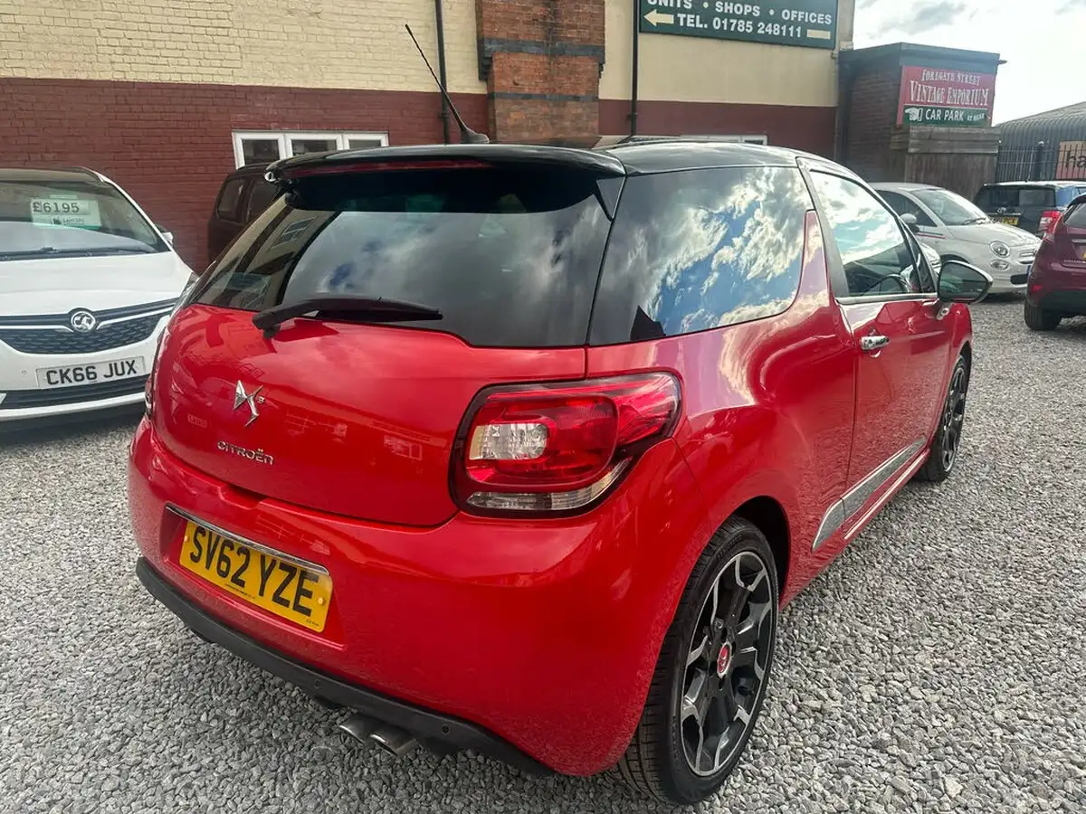 2012-citroen-ds3-16e-hdi-dsport-plus-big-9