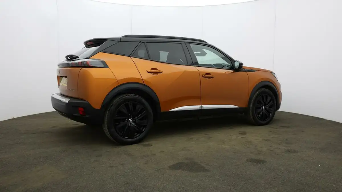 2020-peugeot-2008-suv-e-gt-big-55