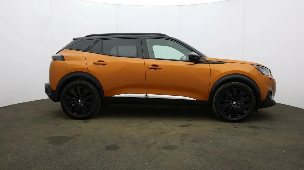 2020-peugeot-2008-suv-e-gt-big-7