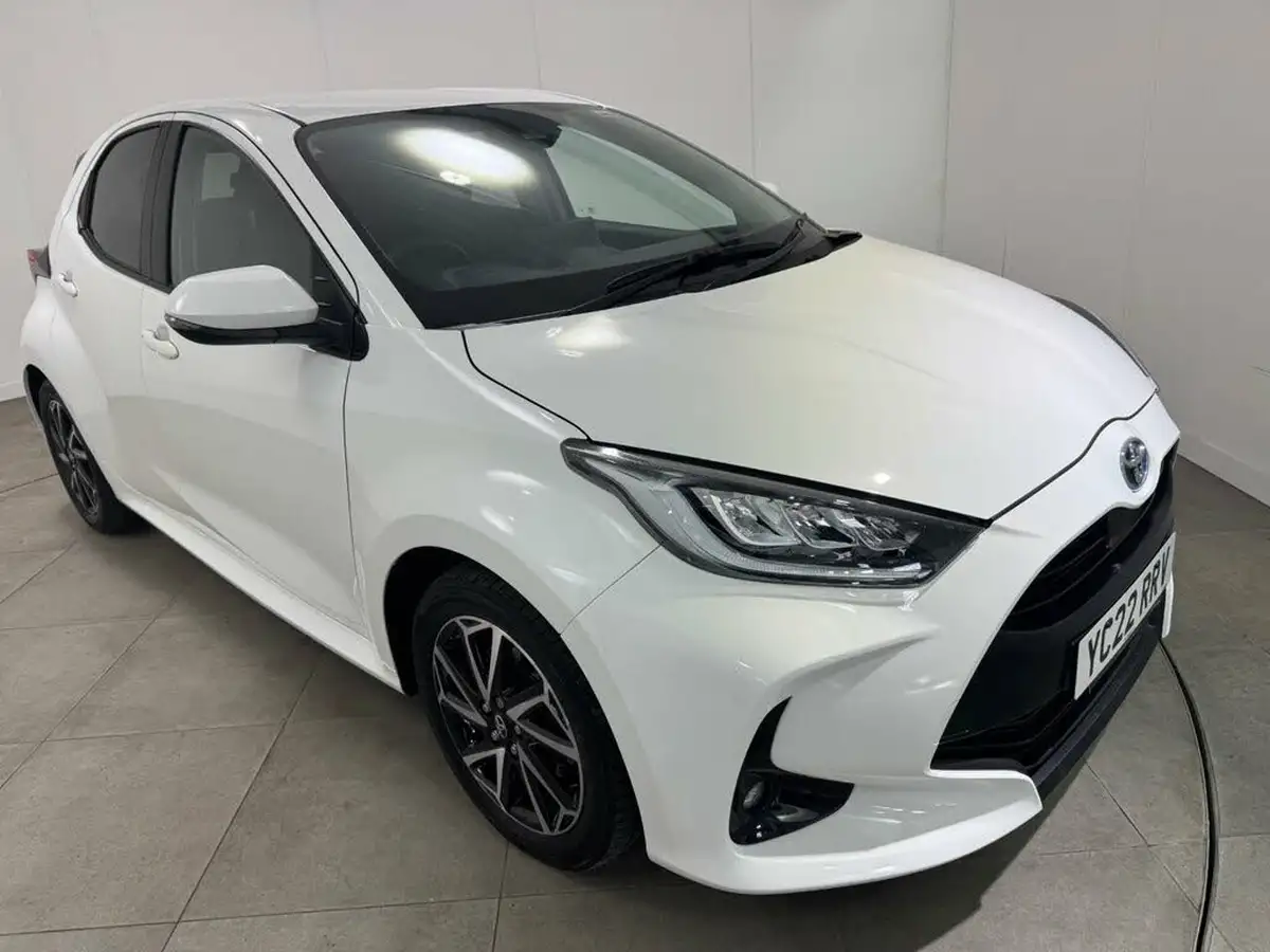 2022-toyota-yaris-15-vvt-i-design-big-38