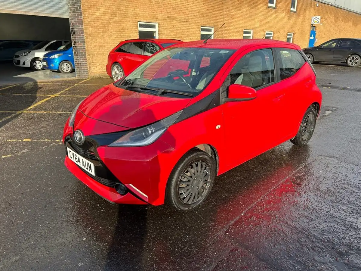 2014-toyota-aygo-10-vvt-i-x-play-5d-big-5