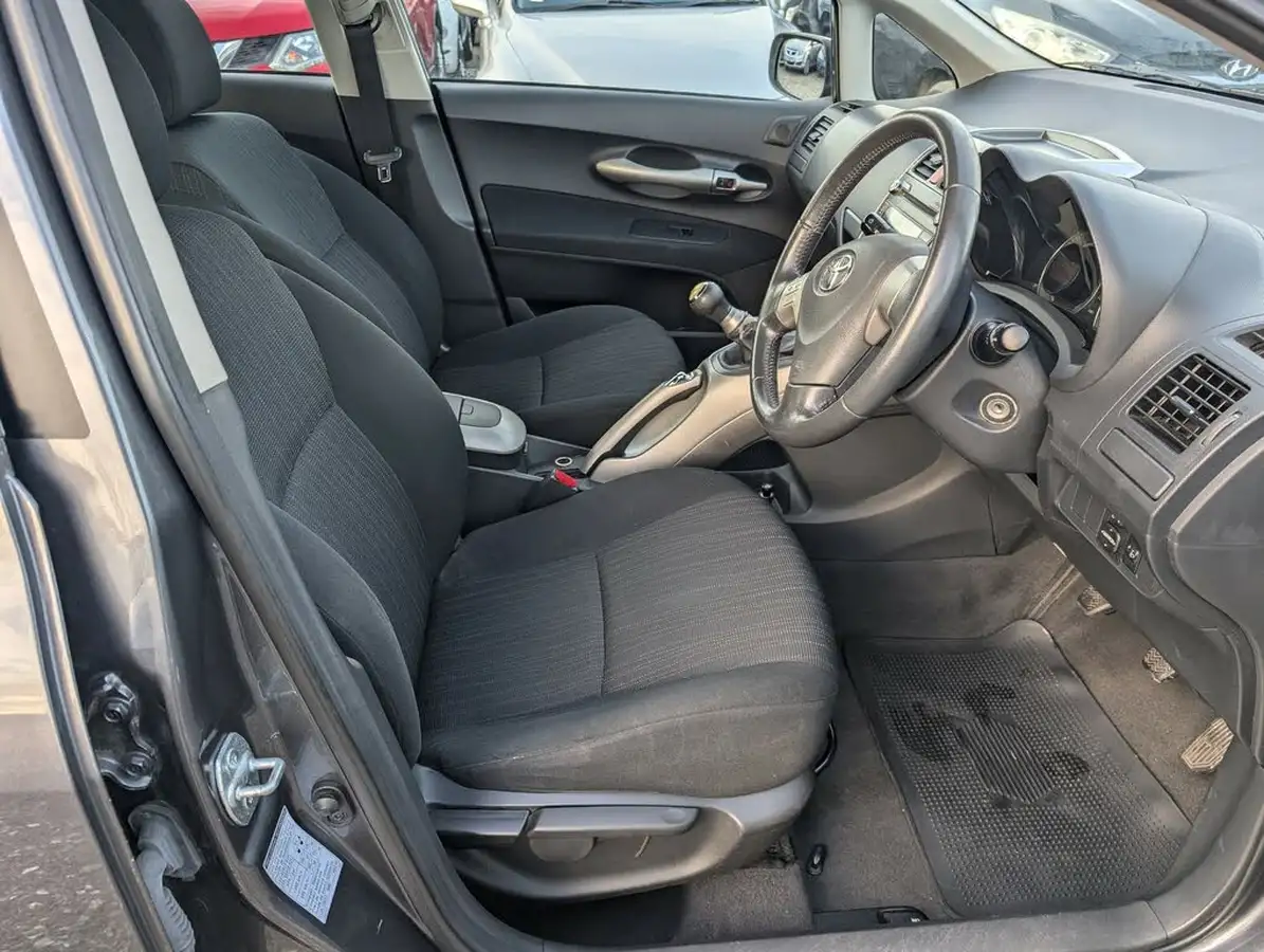 2007-toyota-auris-16-tr-vvt-i-5d-big-9