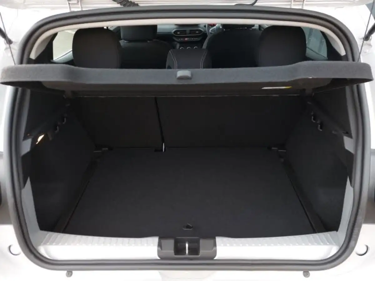 2023-dacia-sandero-stepway-10-tce-journey-90bhp-big-7