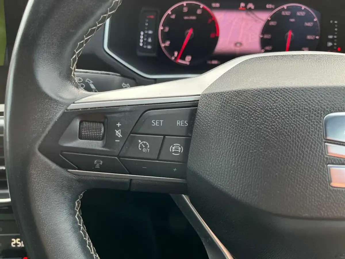 2022-seat-tarraco-15-tsi-evo-se-technology-big-24