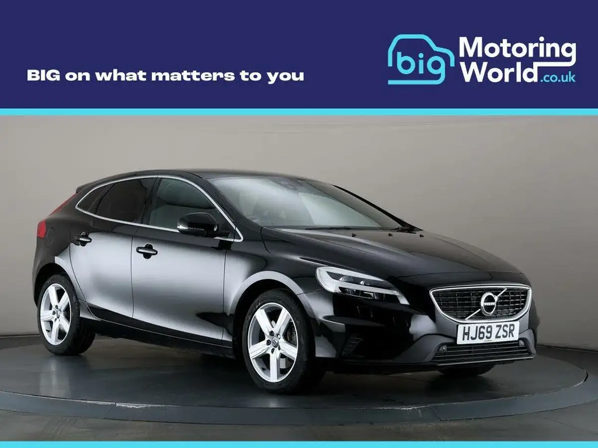 2019-volvo-v40-20td-d2-r-design-geartronic-big-0