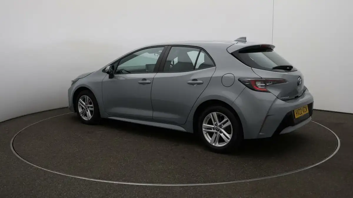 2022-toyota-corolla-18-vvt-i-icon-120bhp-trk-hatchback-5d-big-35