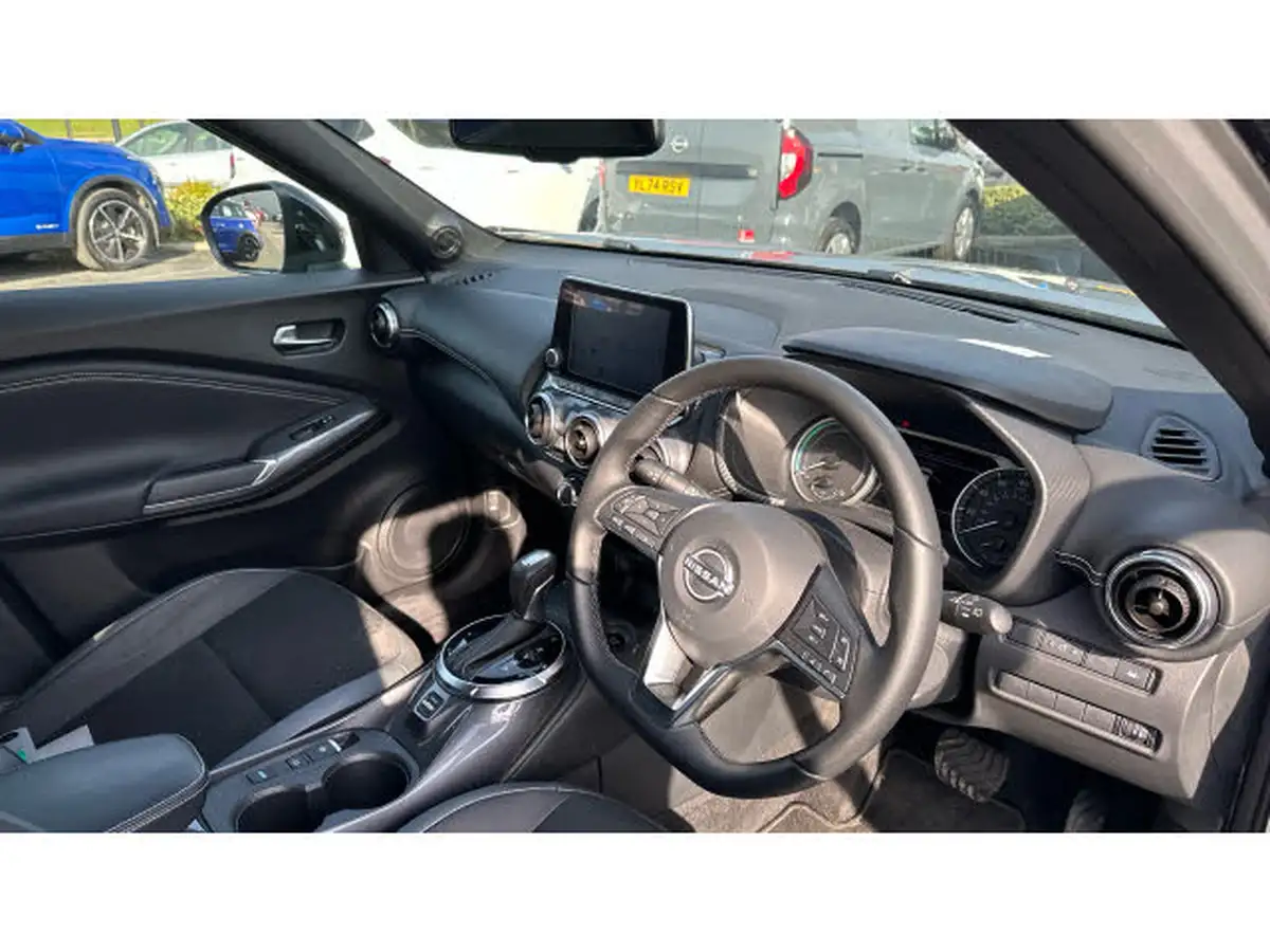2024-nissan-juke-16-hybrid-n-connecta-big-10
