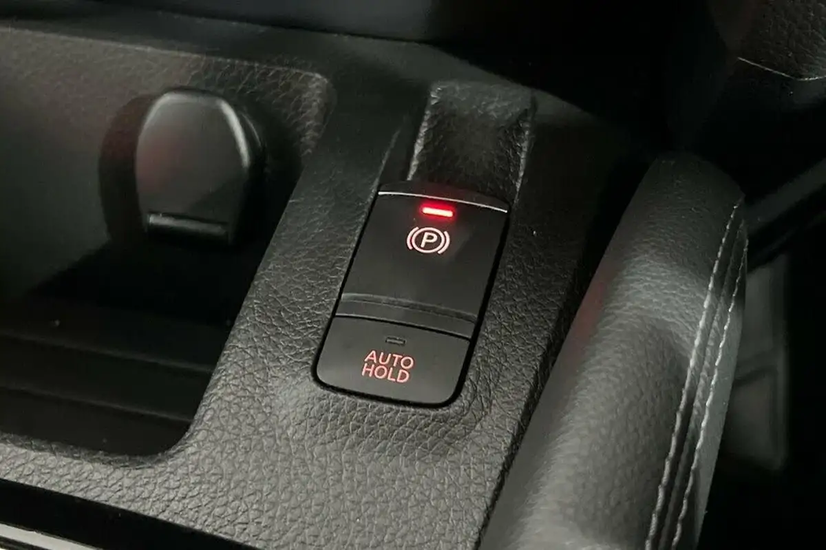 2019-nissan-qashqai-13-dig-t-n-connecta-160ps-big-34