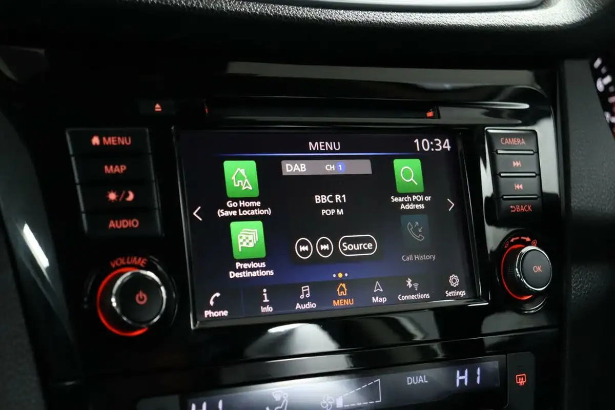 2019-nissan-qashqai-13-dig-t-acenta-premium-140ps-big-33