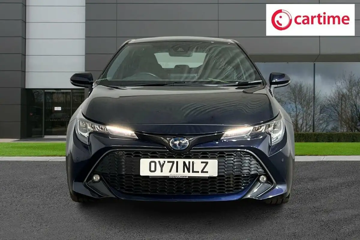 2022-toyota-corolla-18-vvt-i-icon-tech-trk-hatchback-5d-big-4