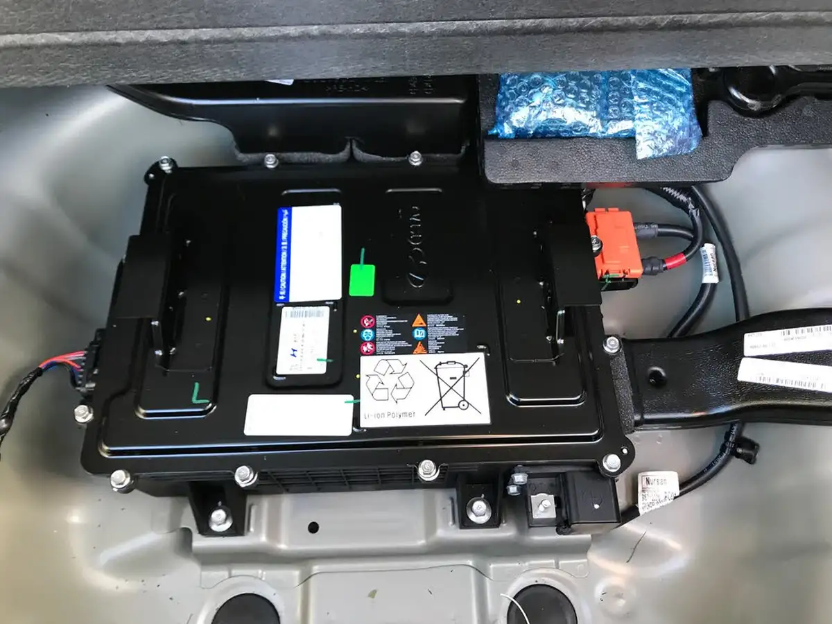 2022-hyundai-i20-10-t-gdi-se-connect-dct-big-12