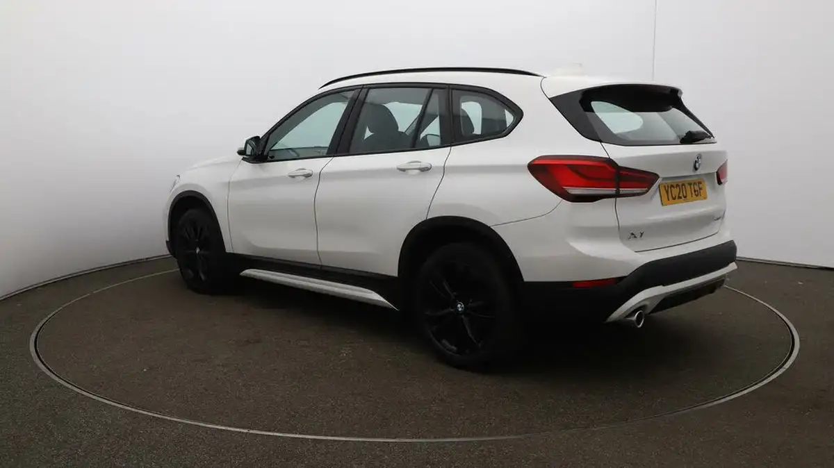 2020-bmw-x1-15-sdrive18i-sport-big-58