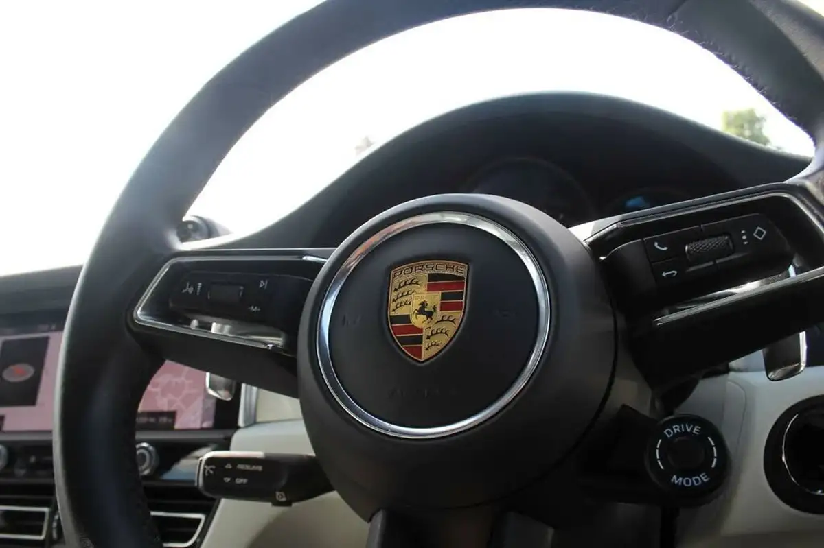 2022-porsche-macan-29-v6-gts-big-23