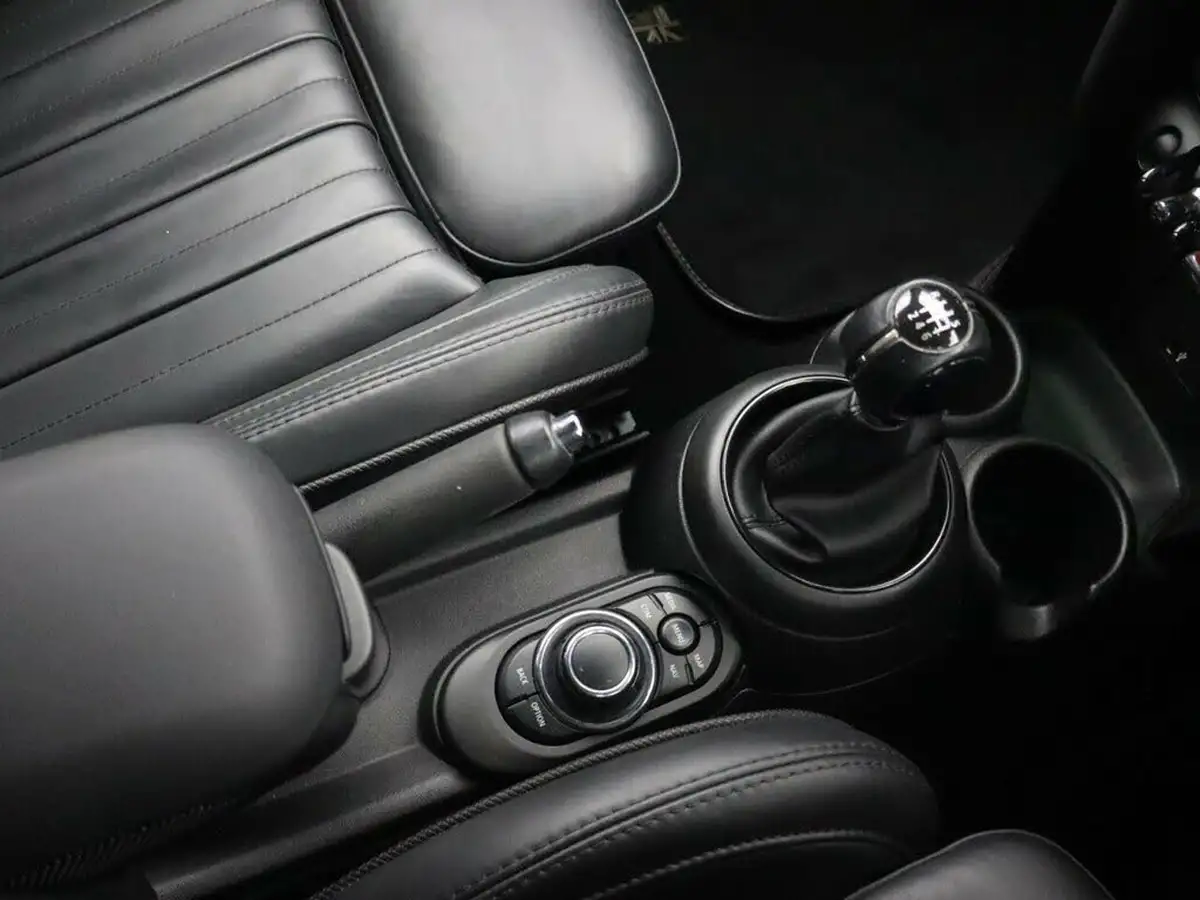 2021-mini-cooper-15-cooper-exclusive-hatchback-5d-big-16