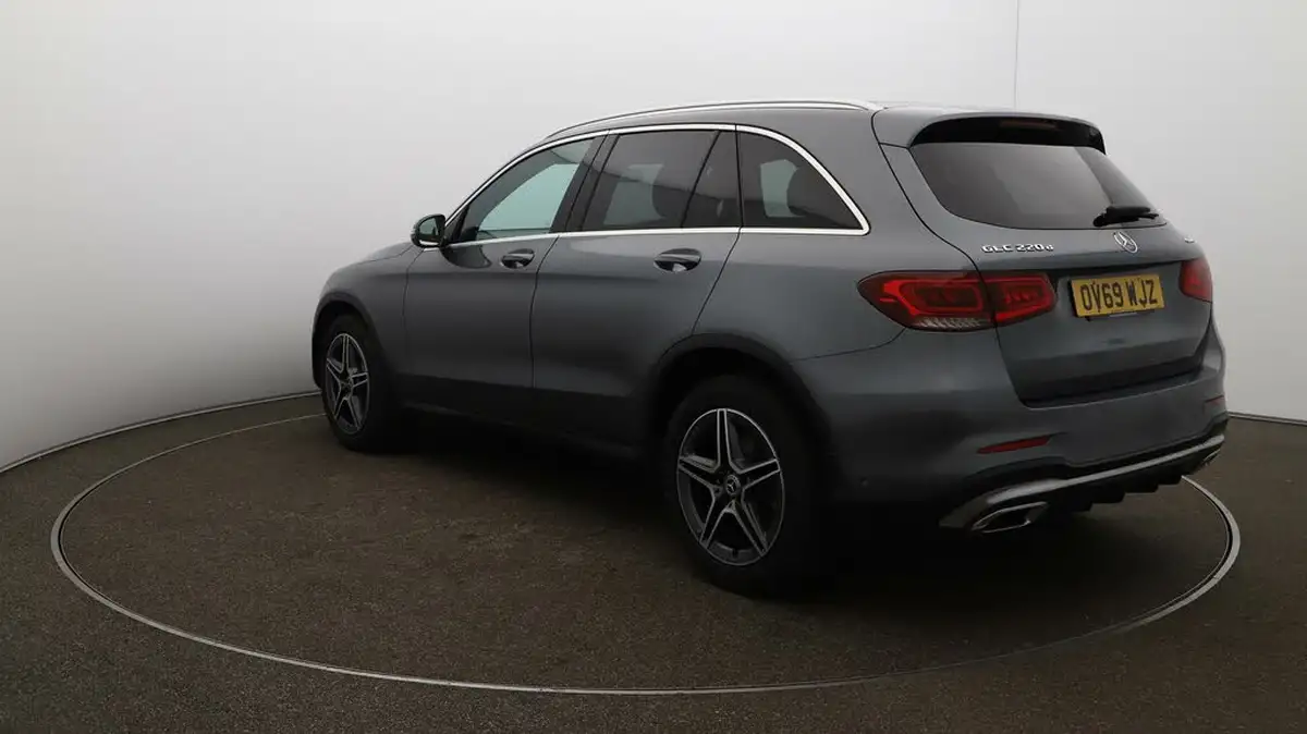 2019-mercedes-benz-glc-class-20d-glc220d-amg-line-station-wagon-5d-4matic-plus-big-54