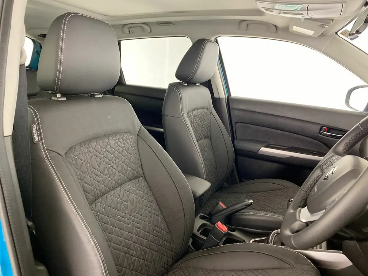 2023-suzuki-vitara-14-boosterjet-sz5-big-14