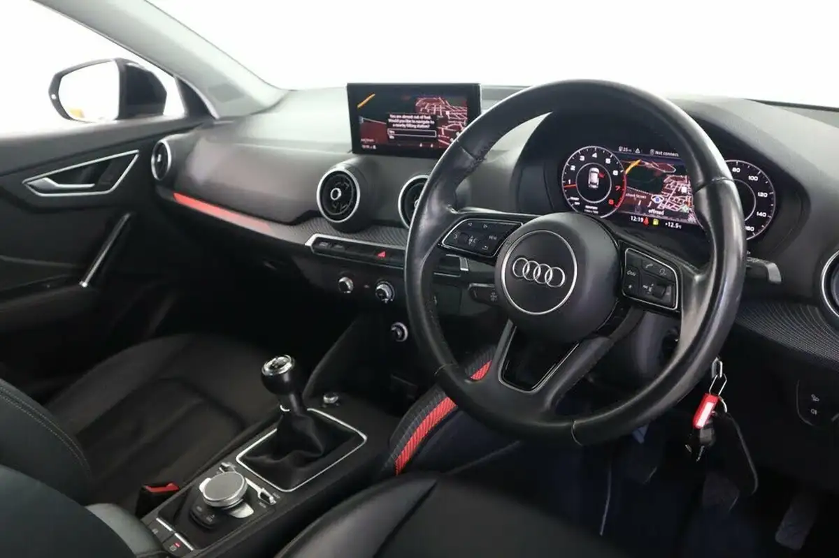 2018-audi-q2-14-tfsi-edition-1-big-11