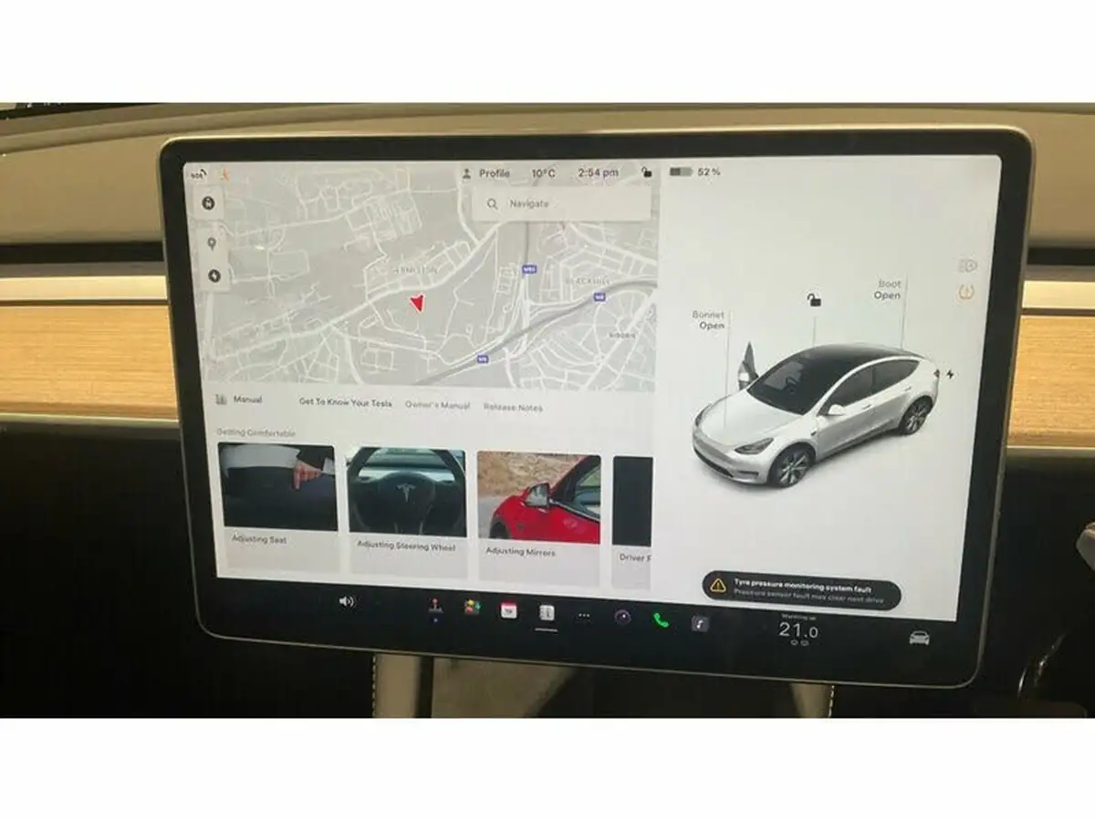 2022-tesla-model-y-e-long-range-big-9