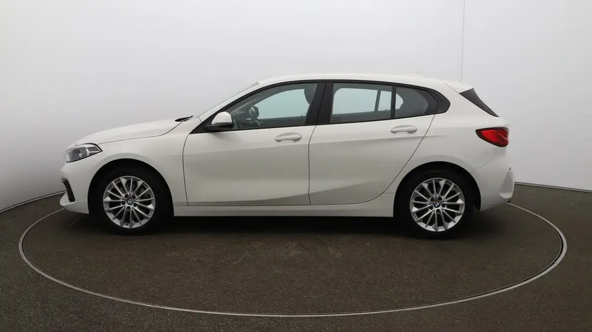 2022-bmw-1-series-15-118i-se-big-55