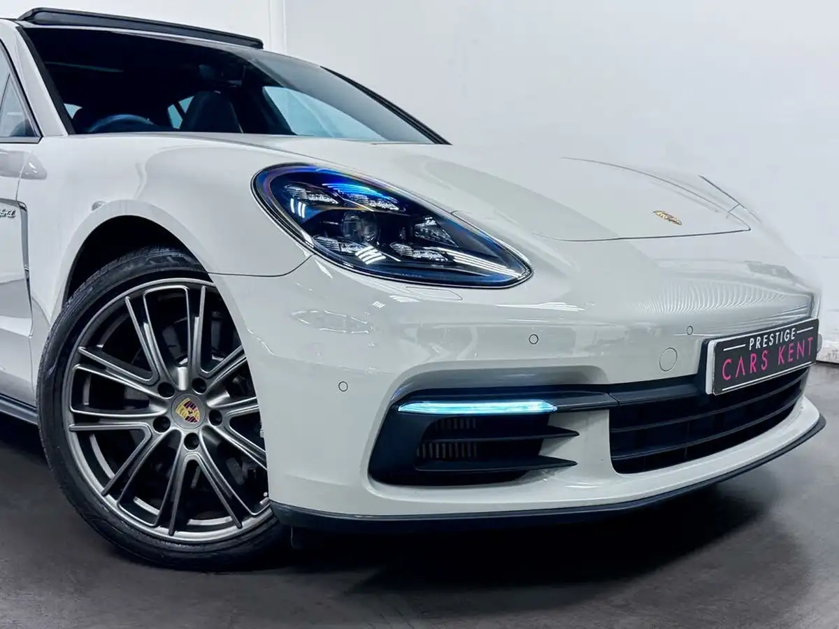 2018-porsche-panamera-29-v6-4-e-hybrid-sport-turismo-big-6