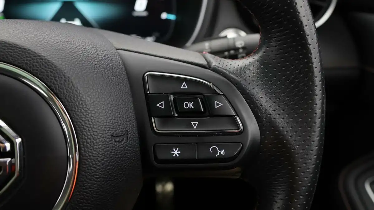 2022-mg-hs-15t-gdi-exclusive-258ps-plug-in-hybrid-auto-big-23
