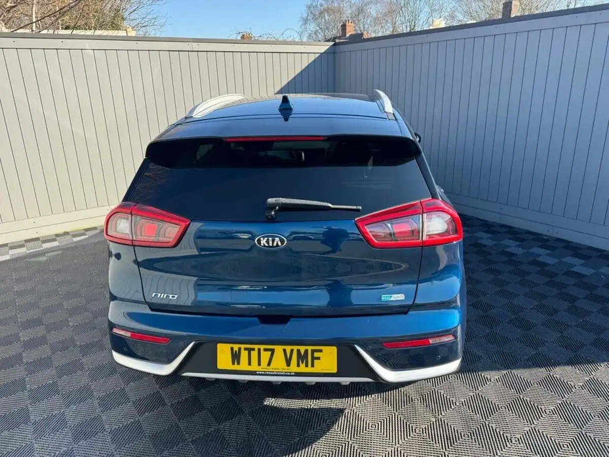 2017-kia-niro-16-gdi-2-156kwh-lithium-ion-big-10