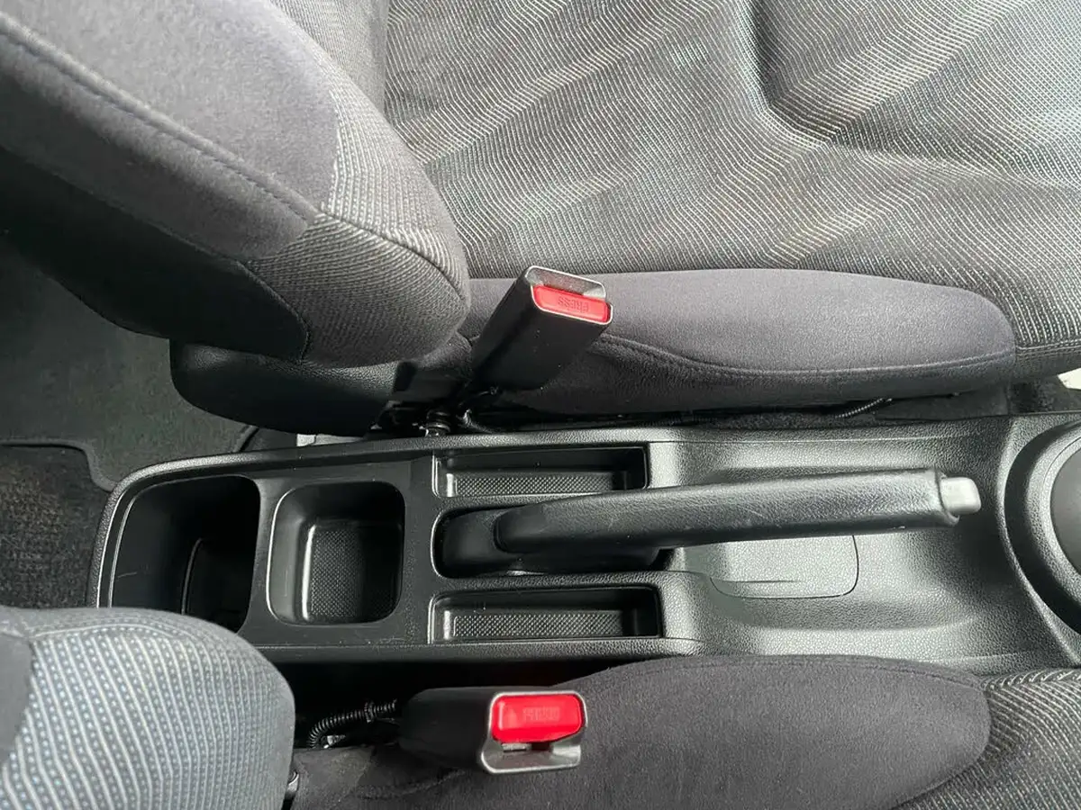 2010-honda-jazz-14-es-98bhp-semi-a-big-30