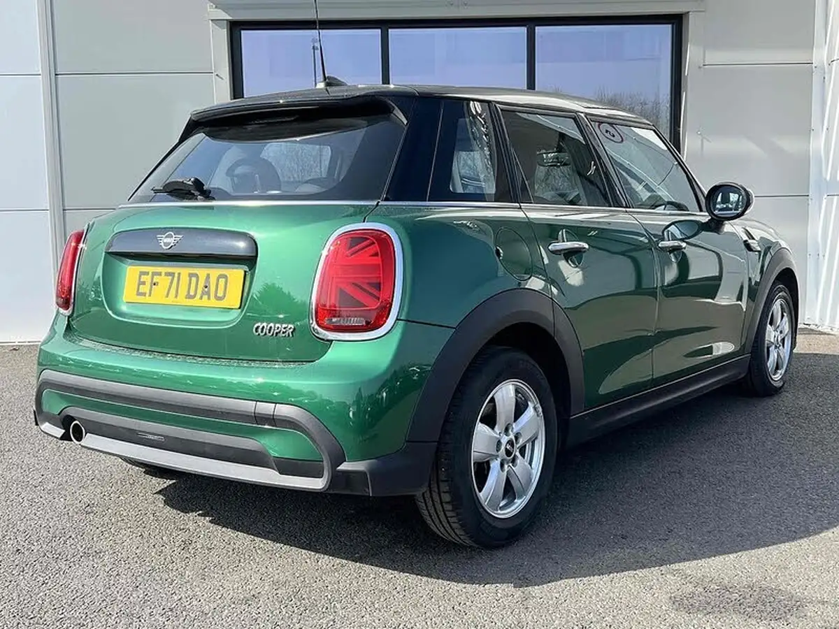 2022-mini-cooper-15-cooper-classic-hatchback-5d-big-10
