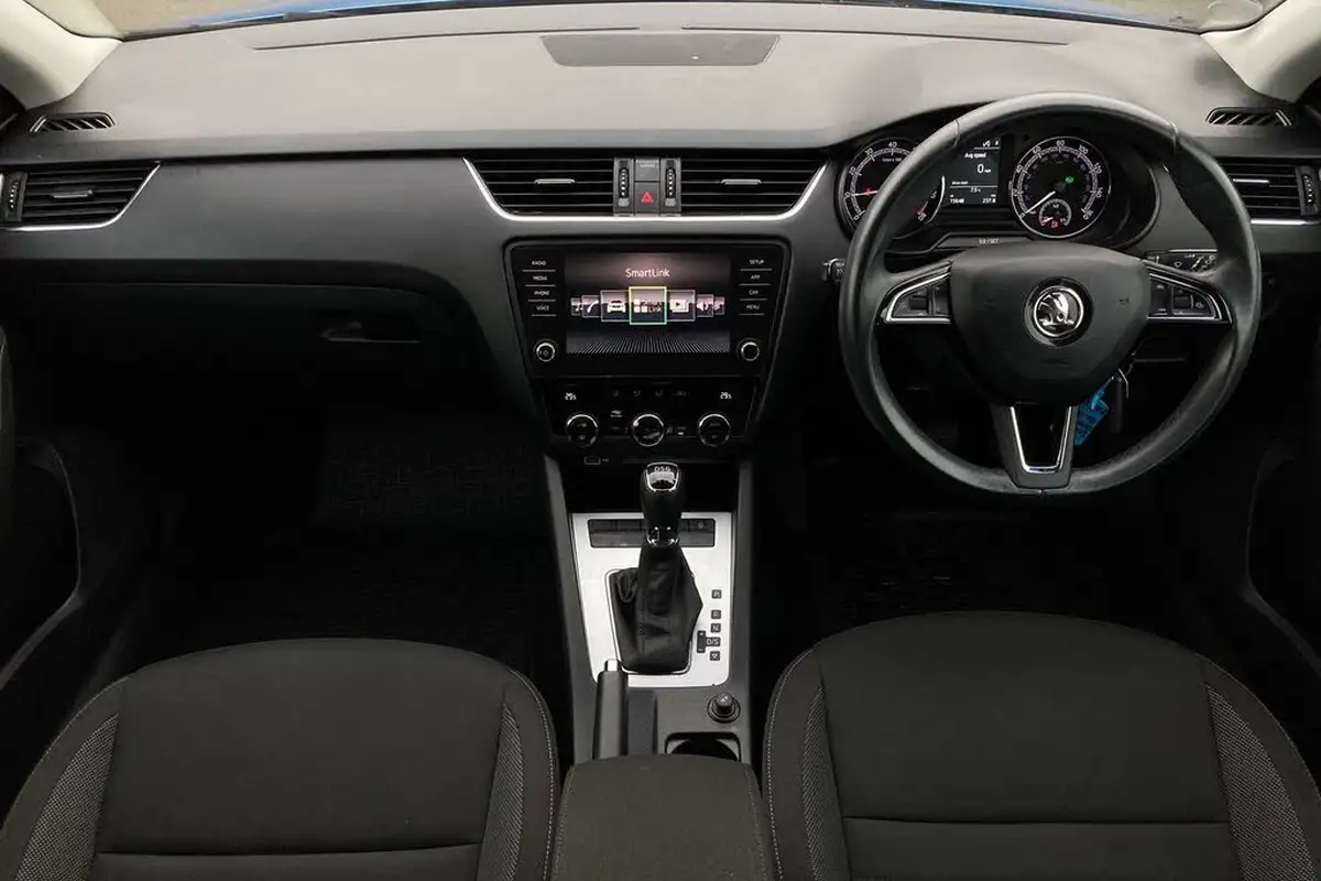 2018-skoda-octavia-10-tsi-se-estate-dsg-big-12