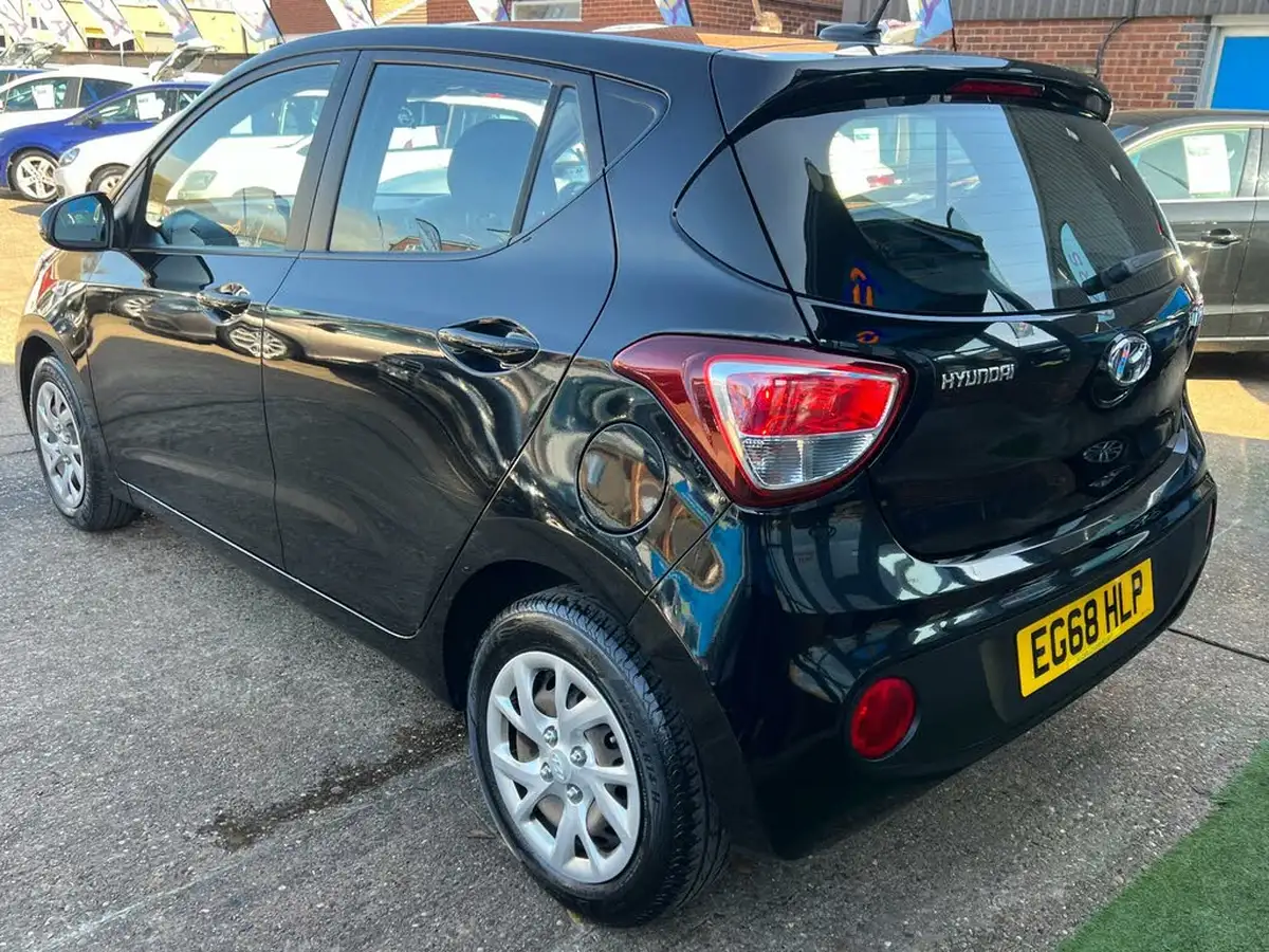 2019-hyundai-i10-10-se-67ps-big-10