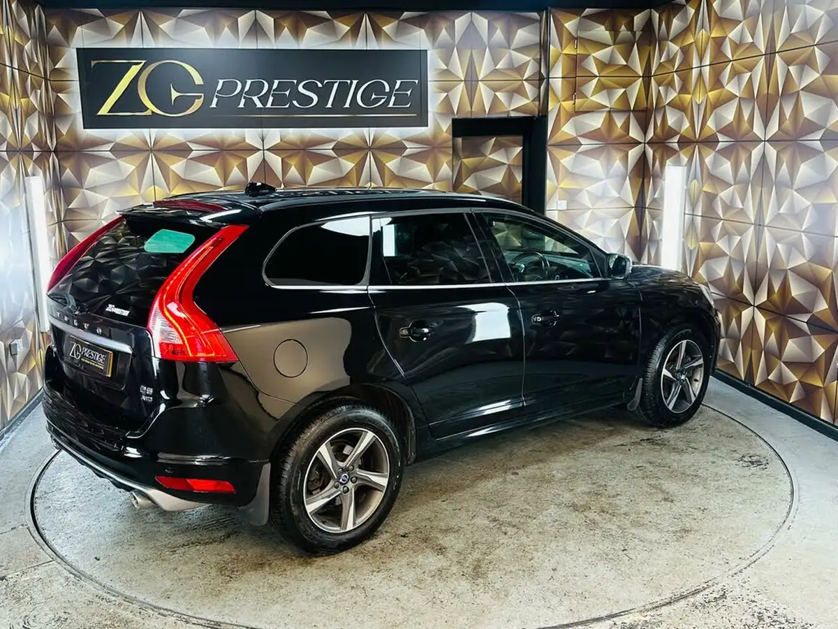 2015-volvo-xc60-24td-d5-r-design-220bhp-ss-geartronic-big-46