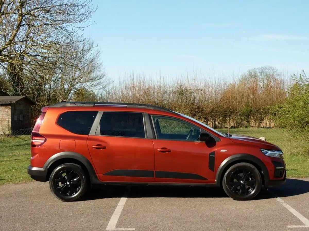 2022-dacia-jogger-10-tce-extreme-se-big-5